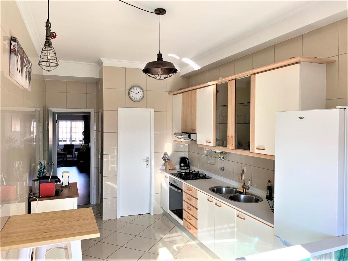 Apartamento Charm City Center Apt 140M2 & Free Parking Braga Exterior foto
