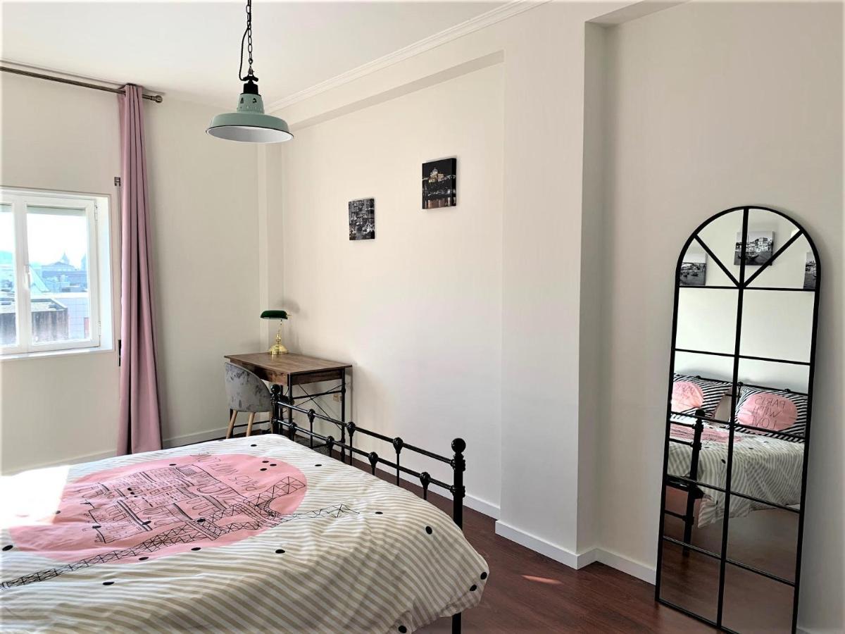 Apartamento Charm City Center Apt 140M2 & Free Parking Braga Exterior foto