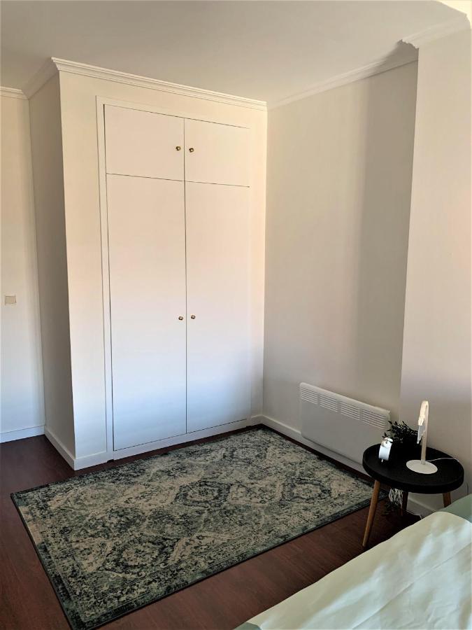 Apartamento Charm City Center Apt 140M2 & Free Parking Braga Exterior foto